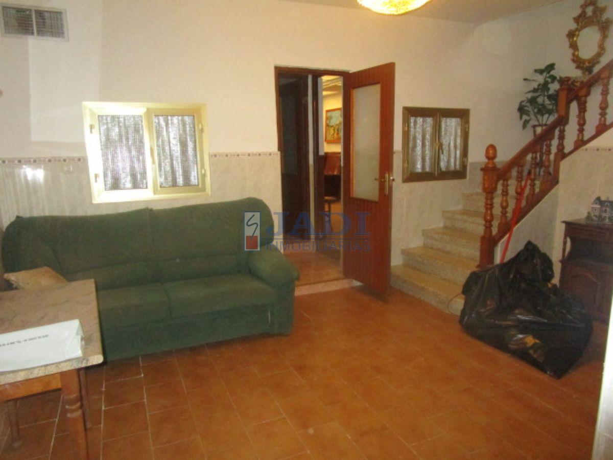 For sale of house in Valdepeñas