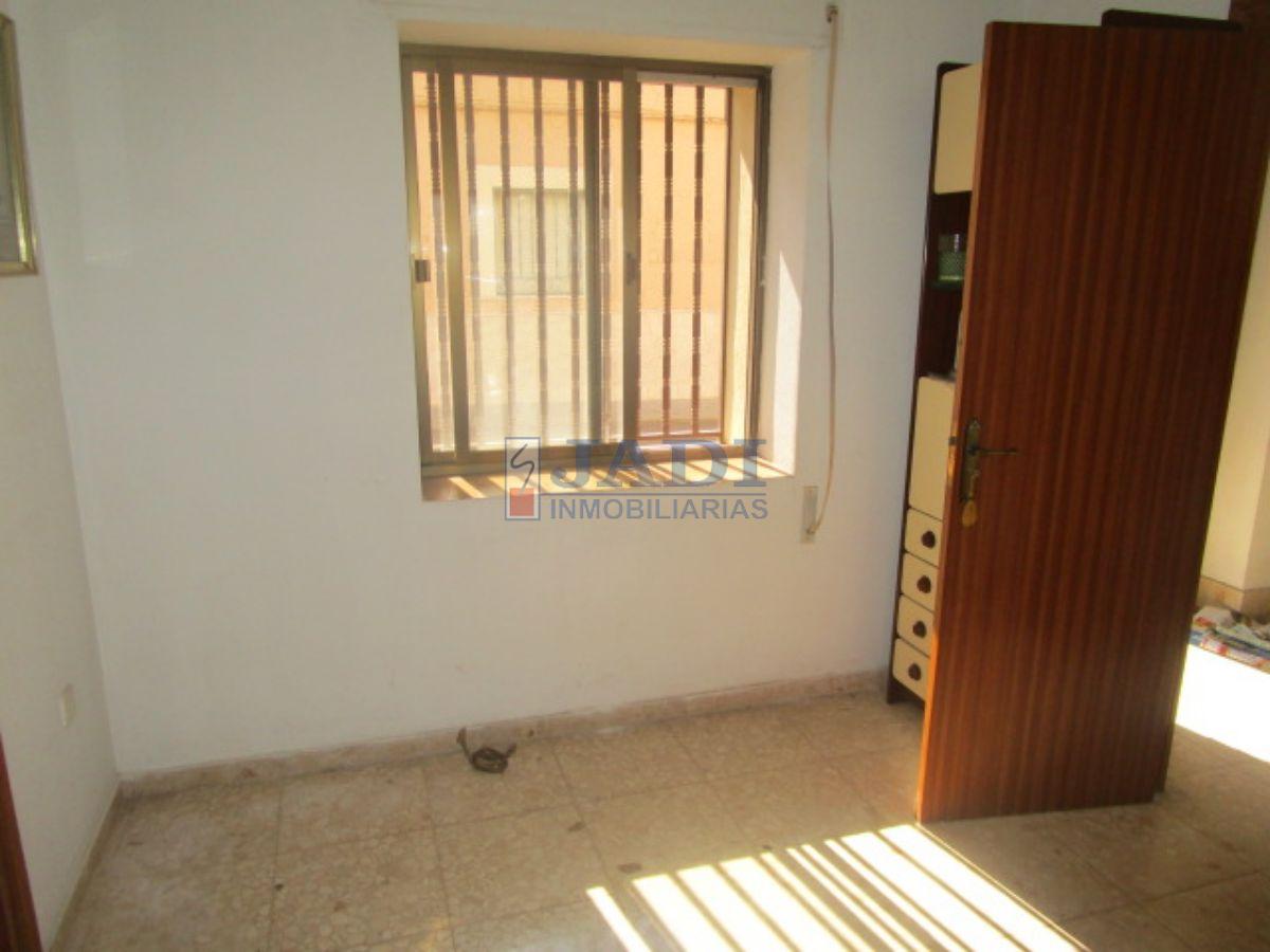 For sale of house in Valdepeñas