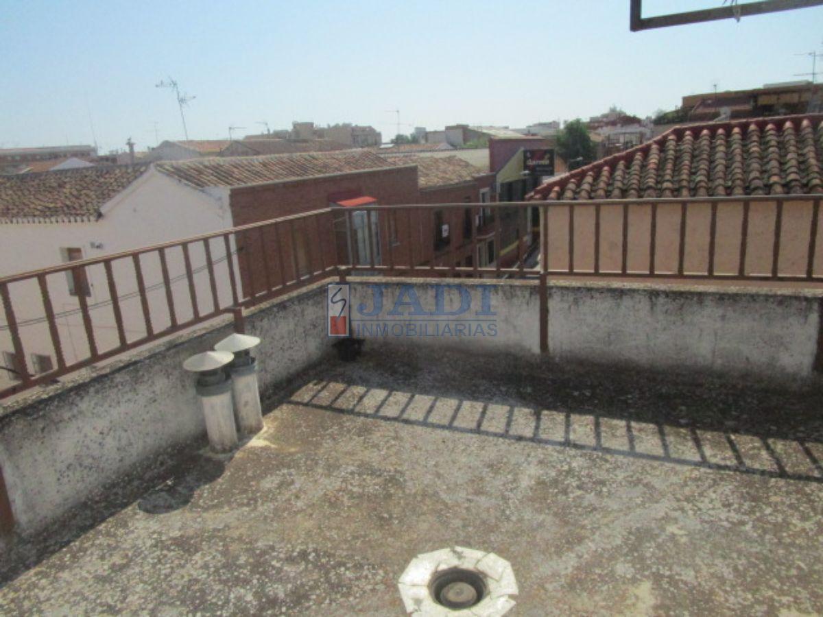 For sale of house in Valdepeñas