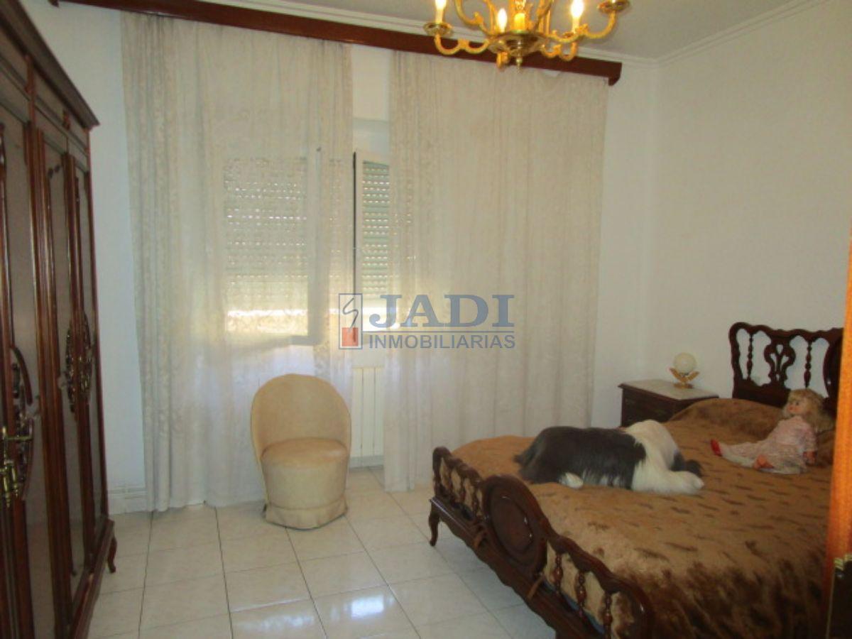 For sale of house in Valdepeñas