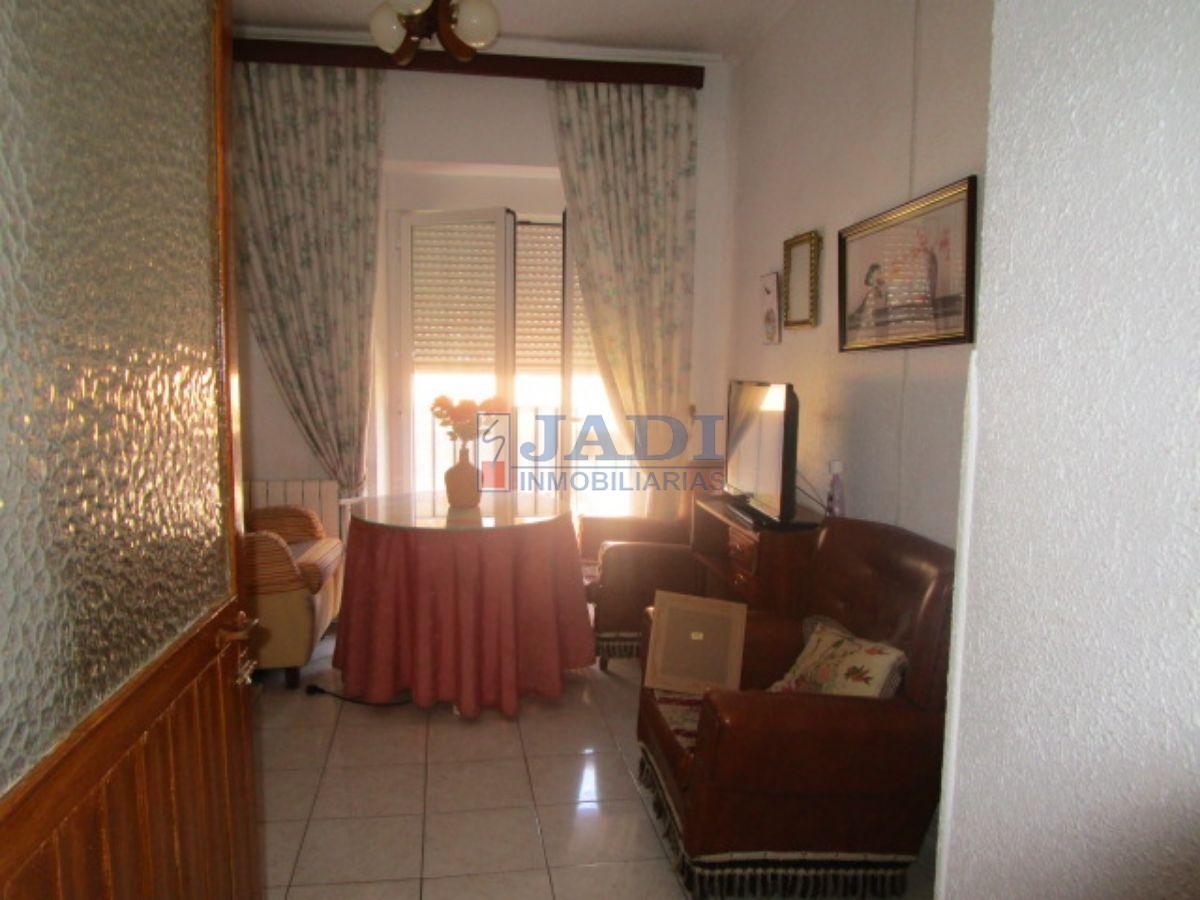 For sale of house in Valdepeñas