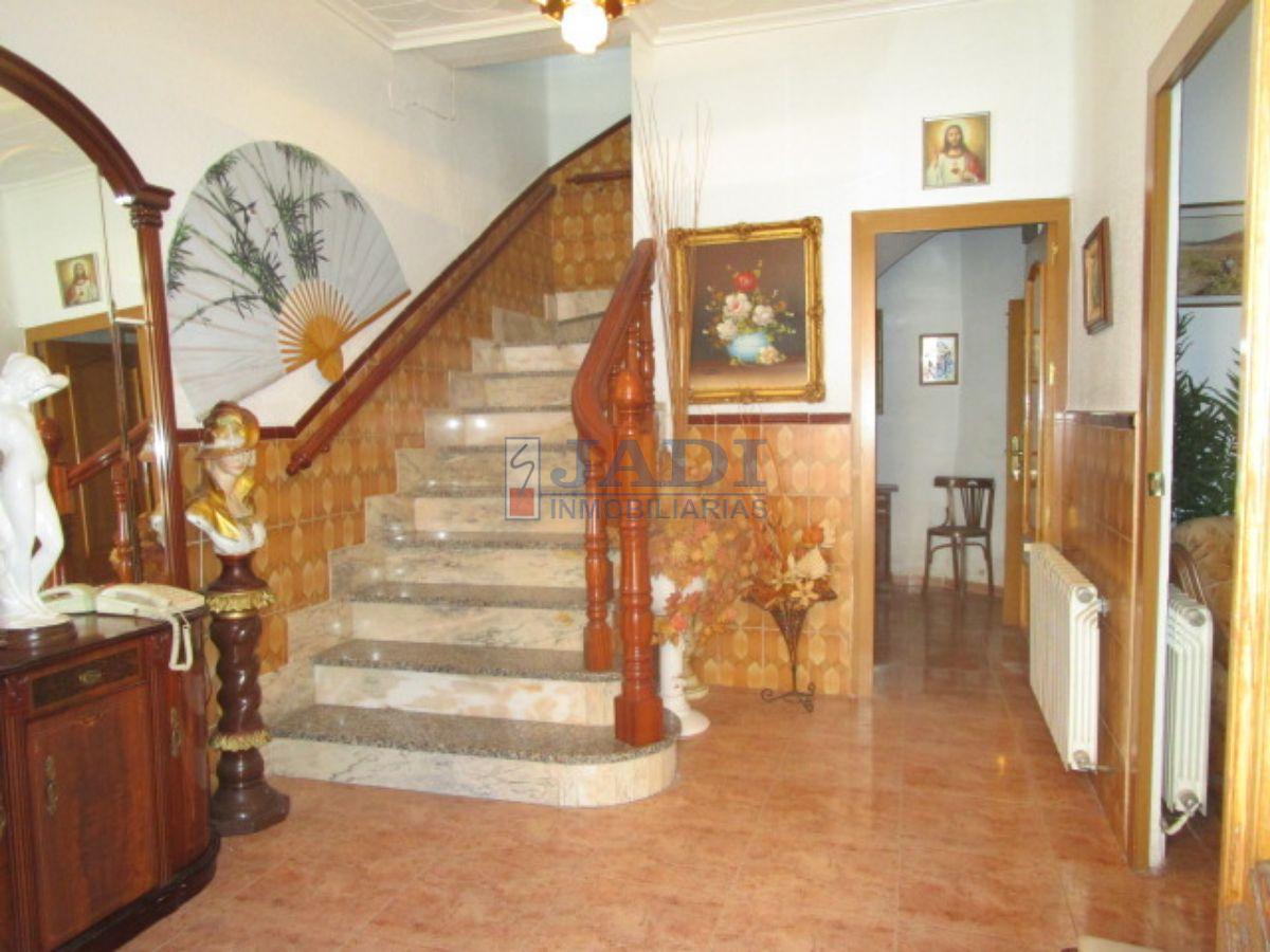 For sale of house in Valdepeñas