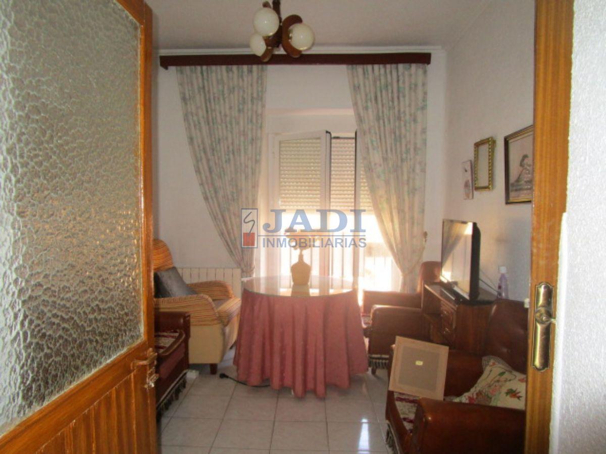 Venta de casa en Valdepeñas