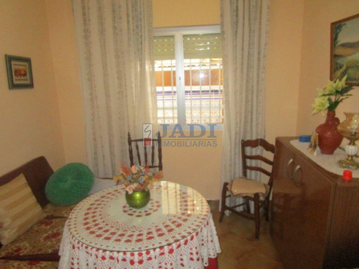 For sale of house in Valdepeñas