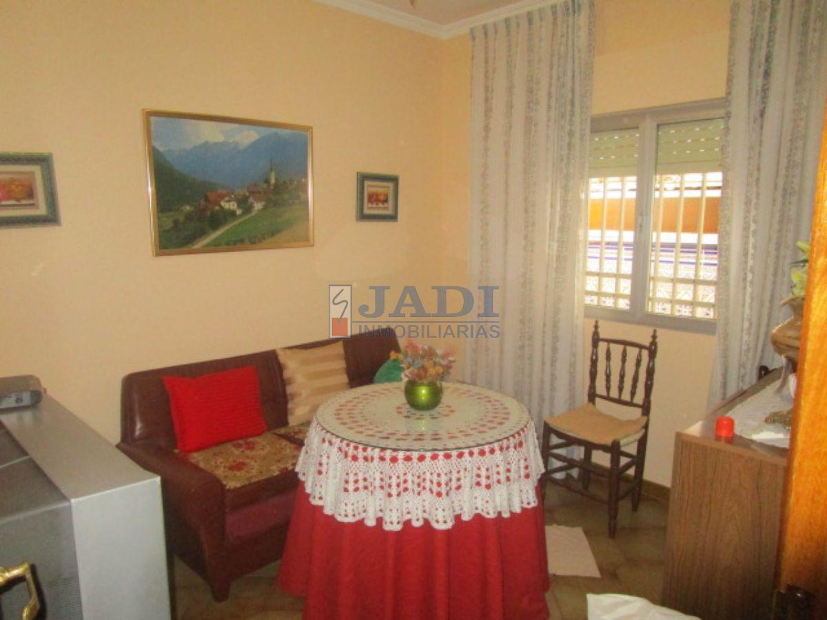 For sale of house in Valdepeñas