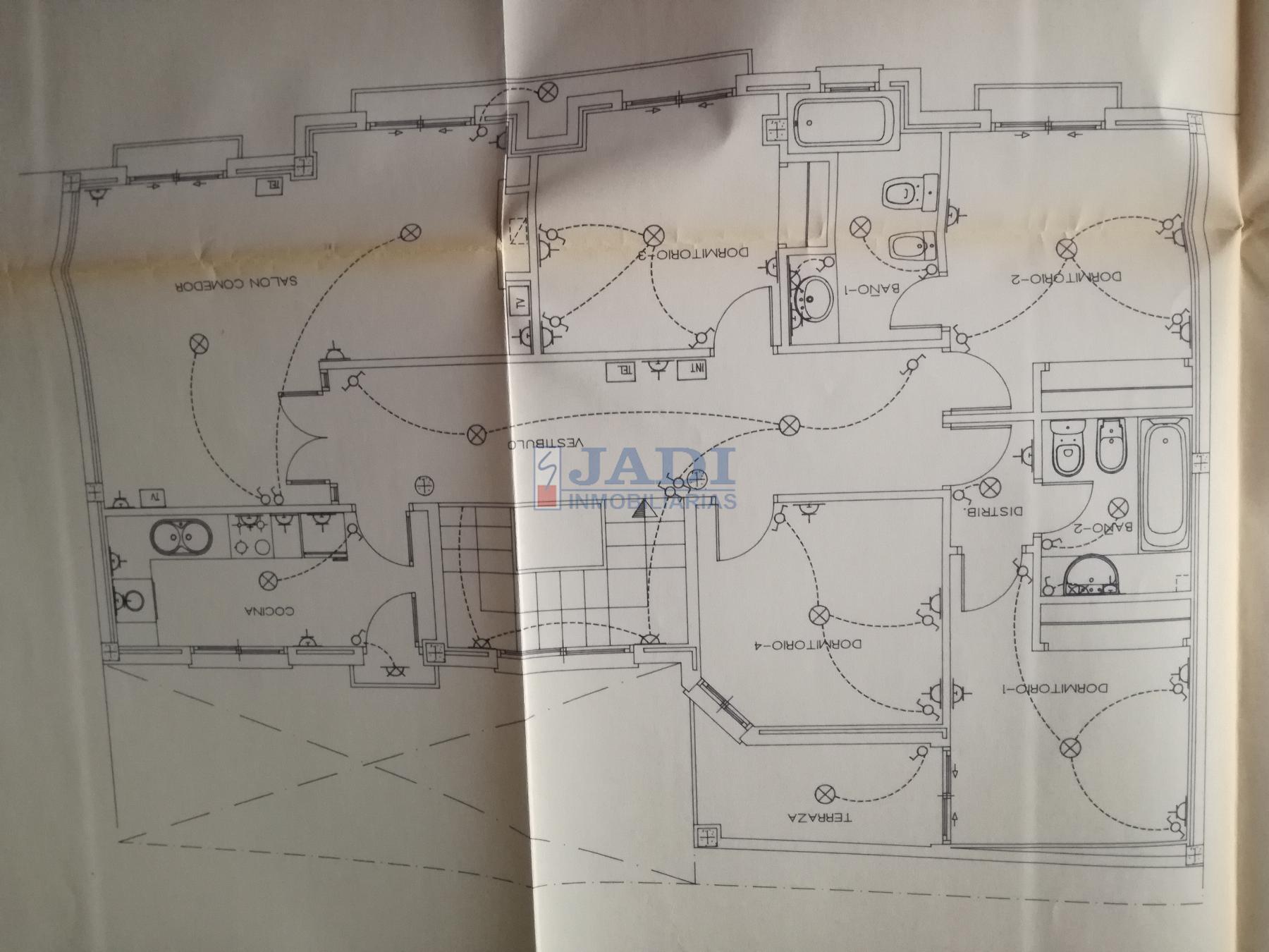 Venta de casa en Valdepeñas