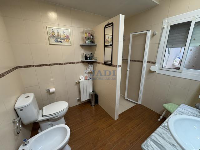 Venta de casa en Valdepeñas