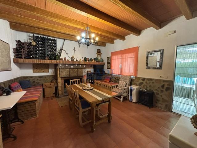 Venta de casa en Valdepeñas