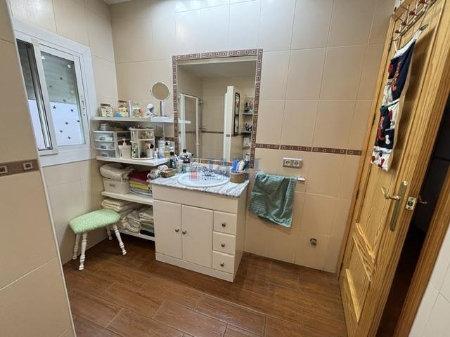 Venta de casa en Valdepeñas