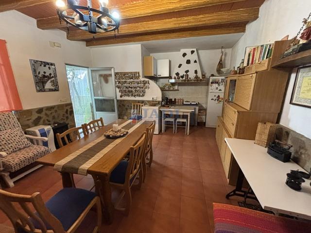 Venta de casa en Valdepeñas