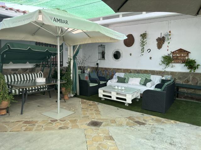 Venta de casa en Valdepeñas