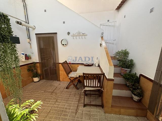 Venta de casa en Valdepeñas