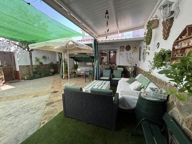 Venta de casa en Valdepeñas