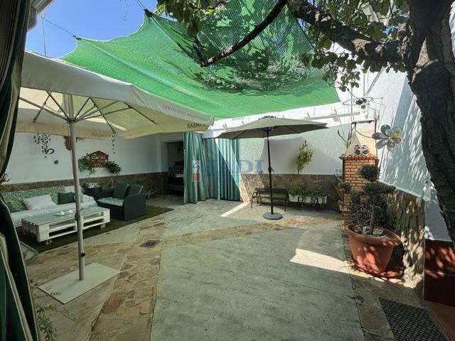 Venta de casa en Valdepeñas