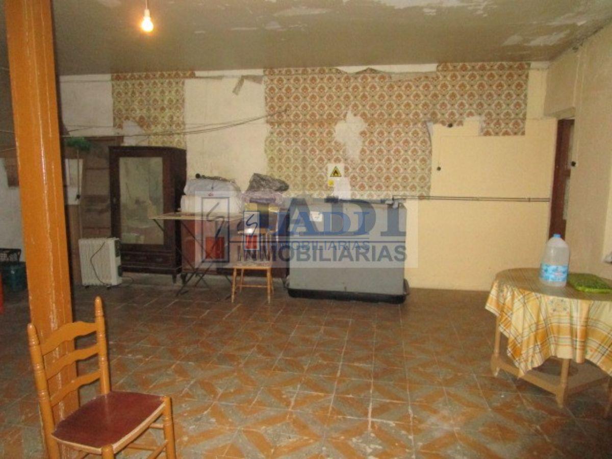 For sale of house in Valdepeñas