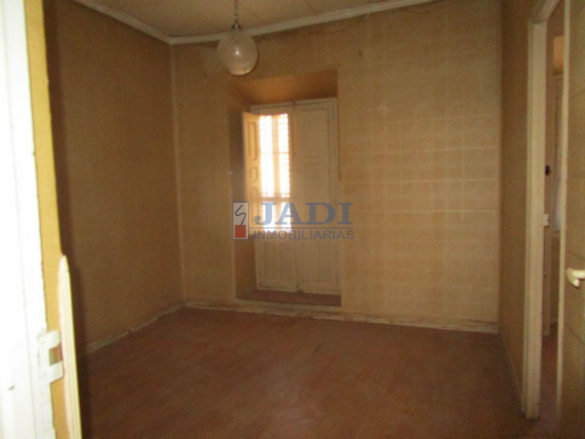 For sale of house in Valdepeñas