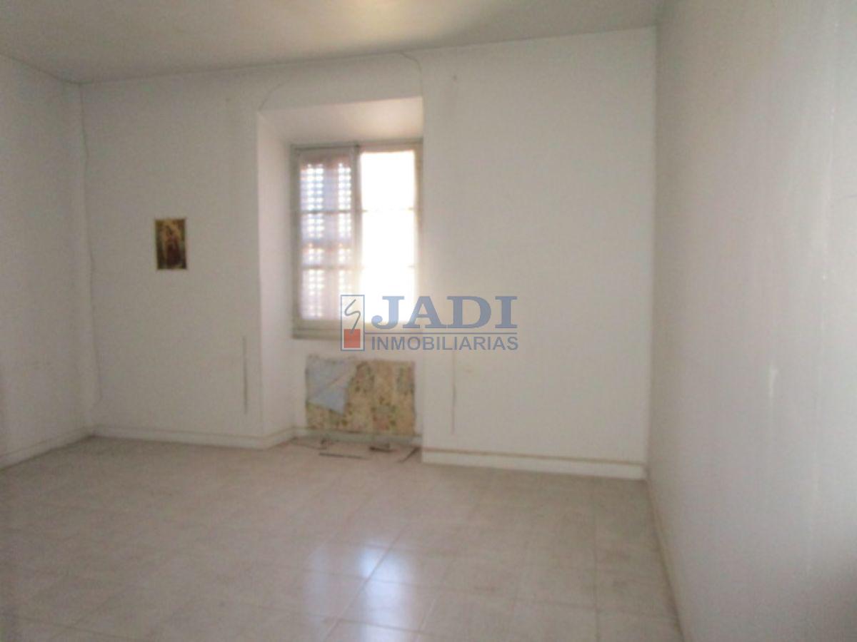 Venta de casa en Valdepeñas