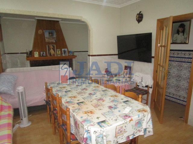 For sale of house in Valdepeñas