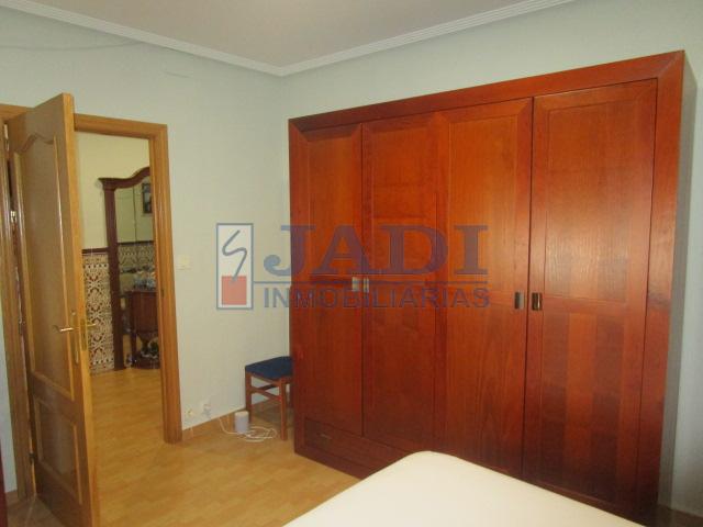 For sale of house in Valdepeñas