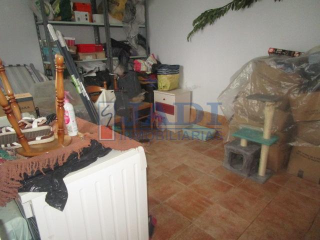 For sale of house in Valdepeñas