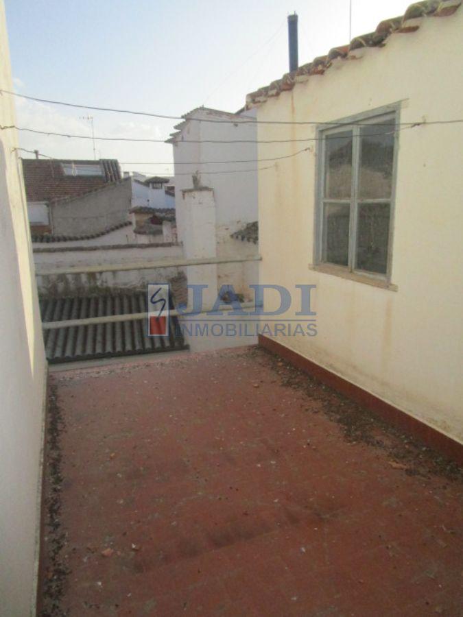 For sale of house in Valdepeñas