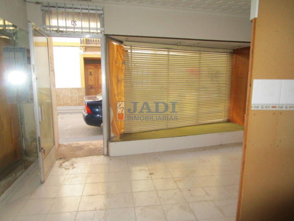 For sale of house in Valdepeñas