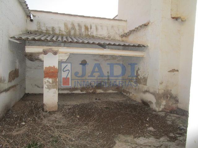 For sale of house in Valdepeñas