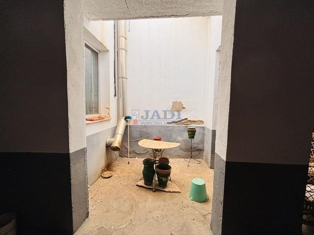 Venta de casa en Valdepeñas