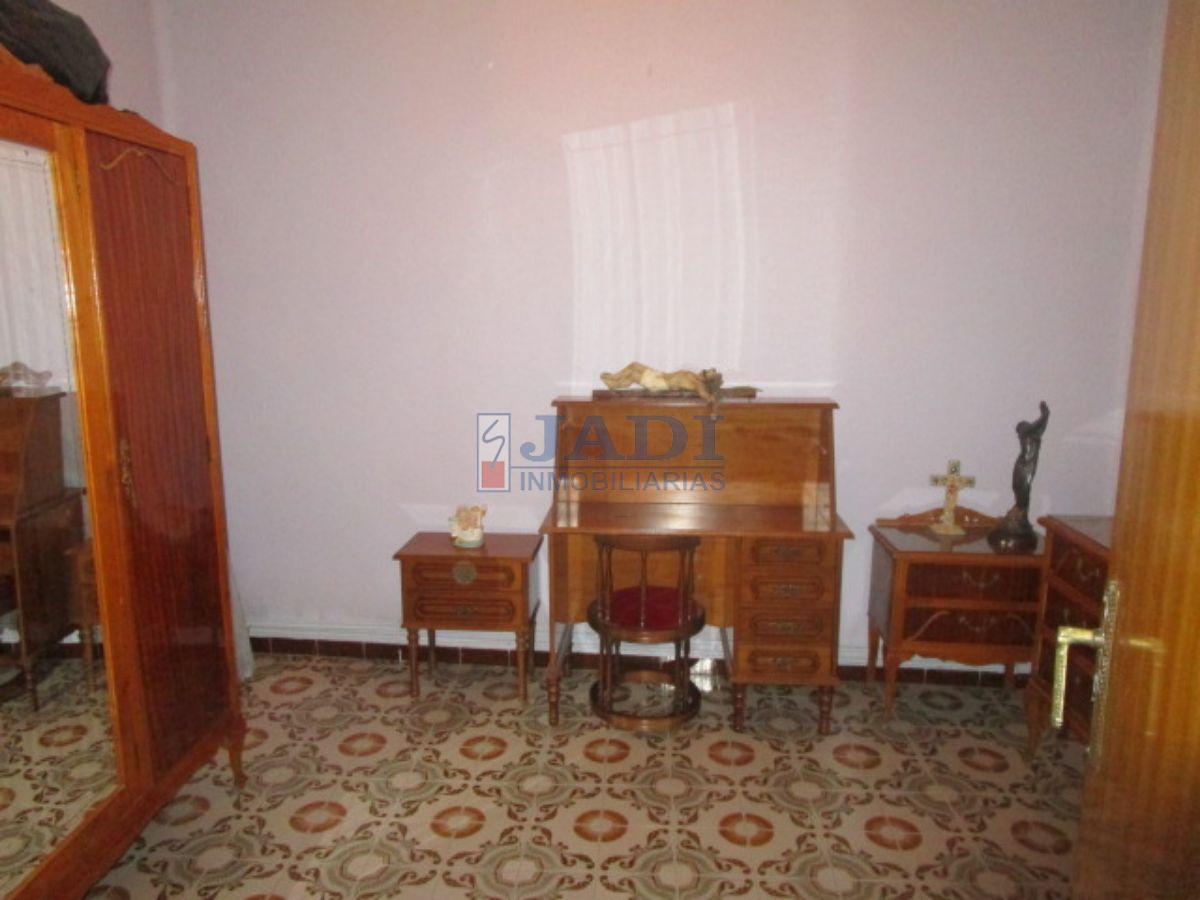 For sale of house in Valdepeñas
