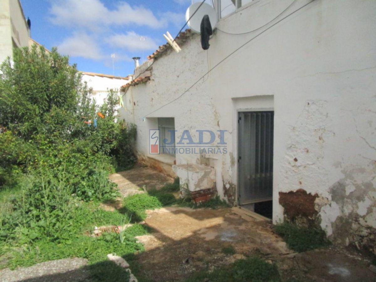 For sale of house in Valdepeñas