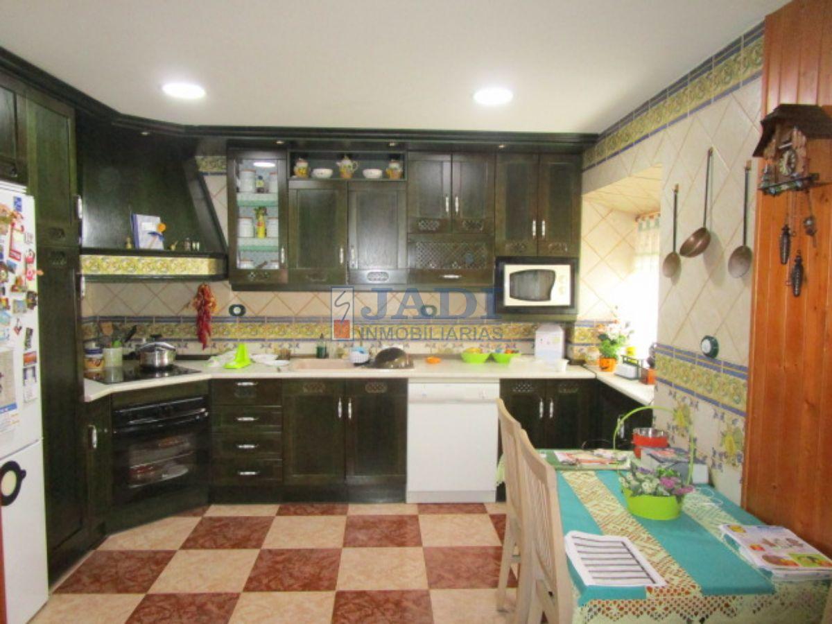 For sale of house in Valdepeñas