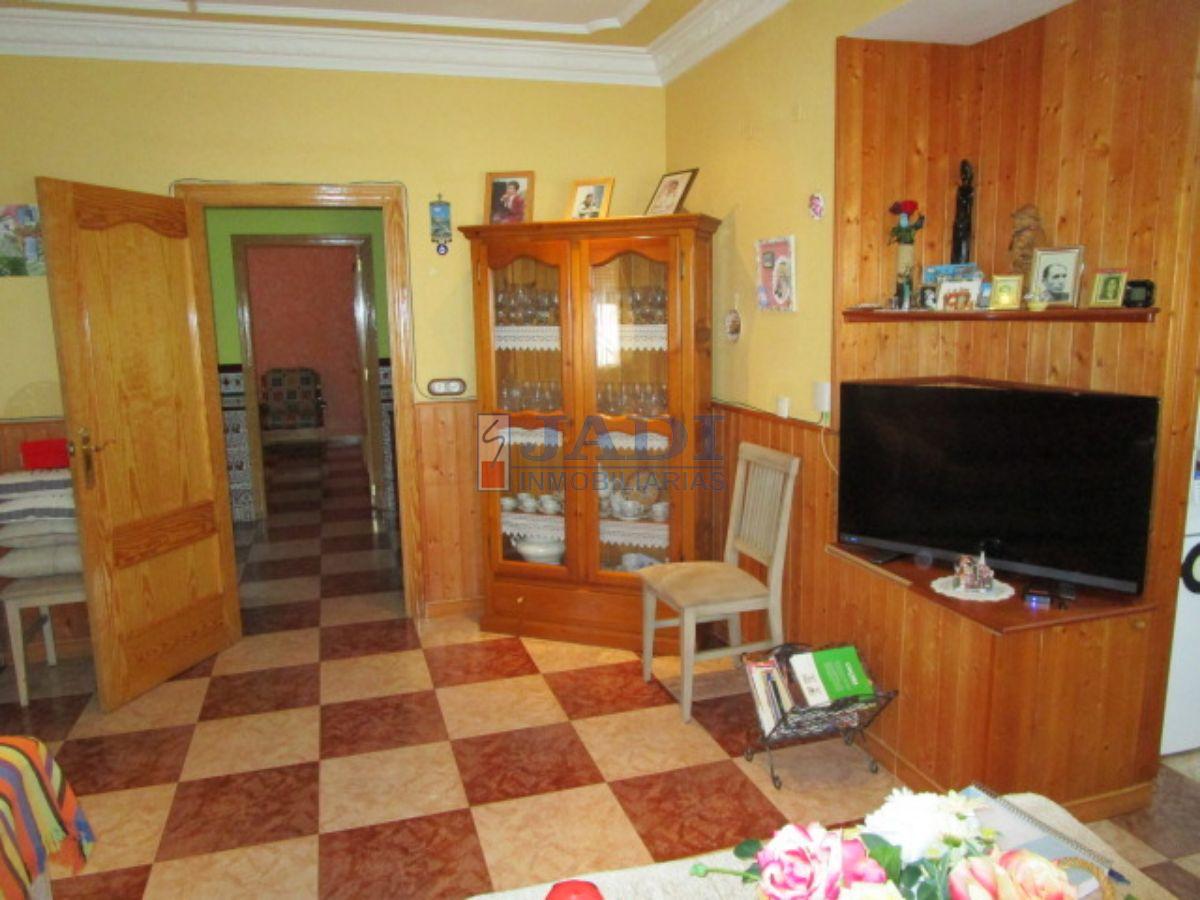 For sale of house in Valdepeñas