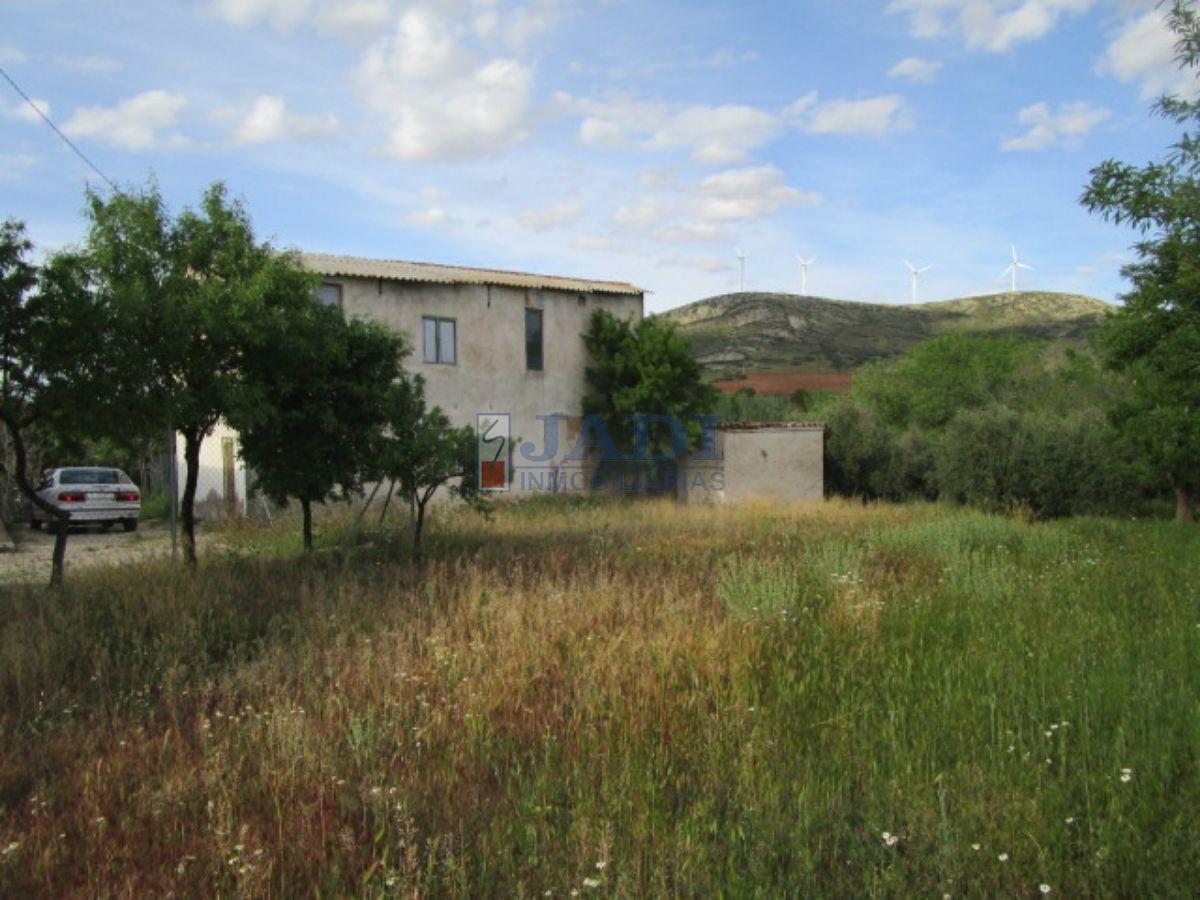 For sale of rural property in Valdepeñas