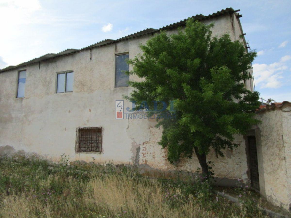 For sale of rural property in Valdepeñas