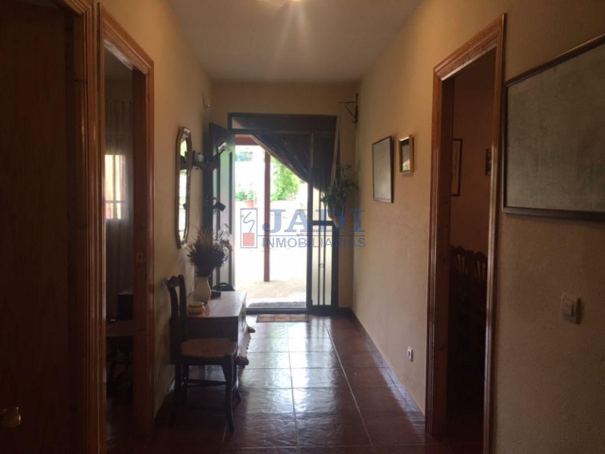 For sale of house in Valdepeñas