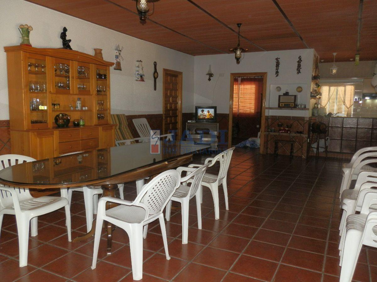 For sale of house in Valdepeñas