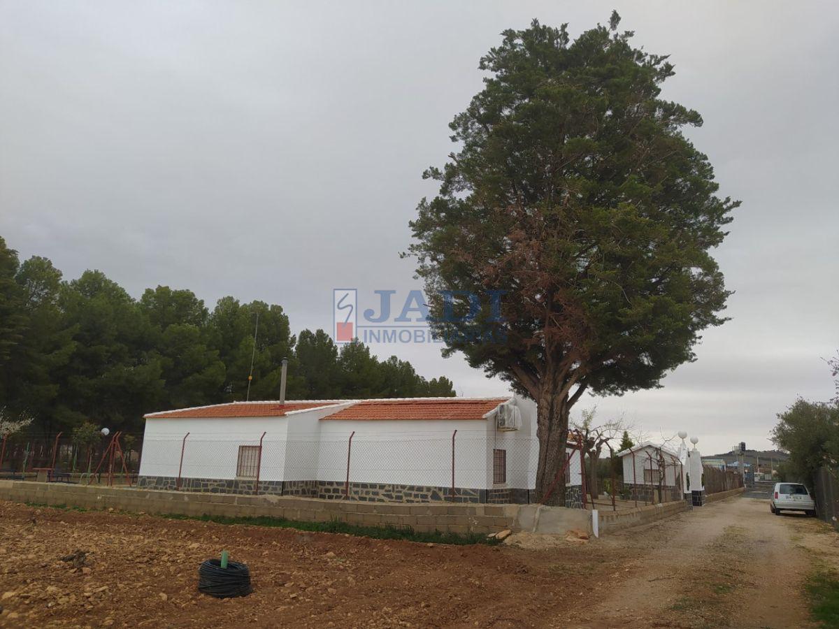 For sale of house in Valdepeñas