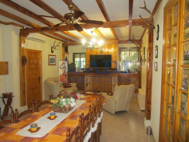 Venta de casa en Almuradiel