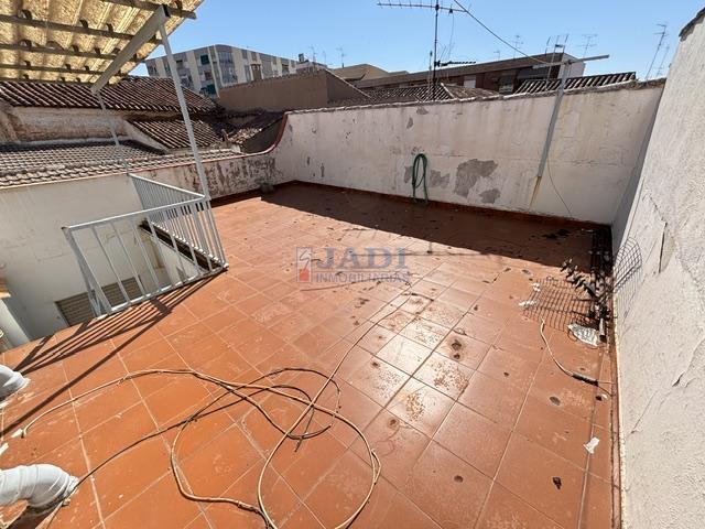 Venta de casa en Valdepeñas