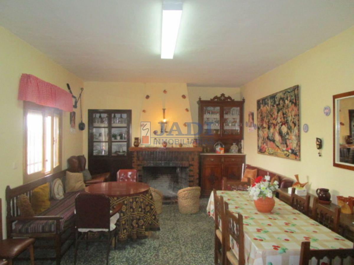 For sale of house in Valdepeñas