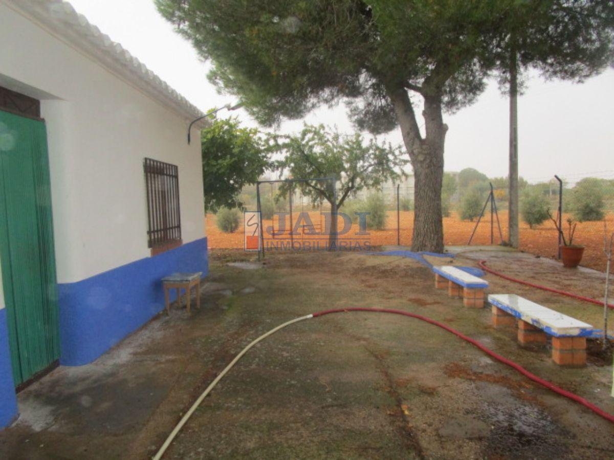 For sale of house in Valdepeñas