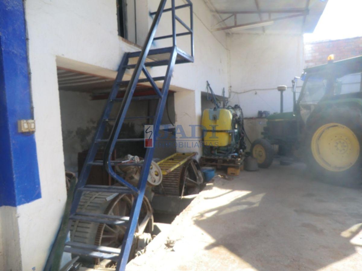 Venta de terreno en Valdepeñas