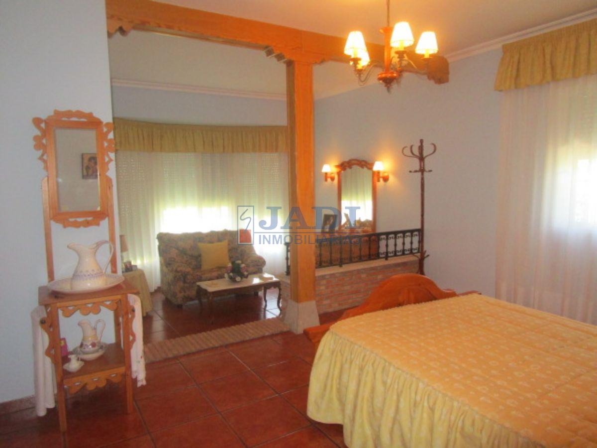 For sale of chalet in Santa Cruz de Mudela