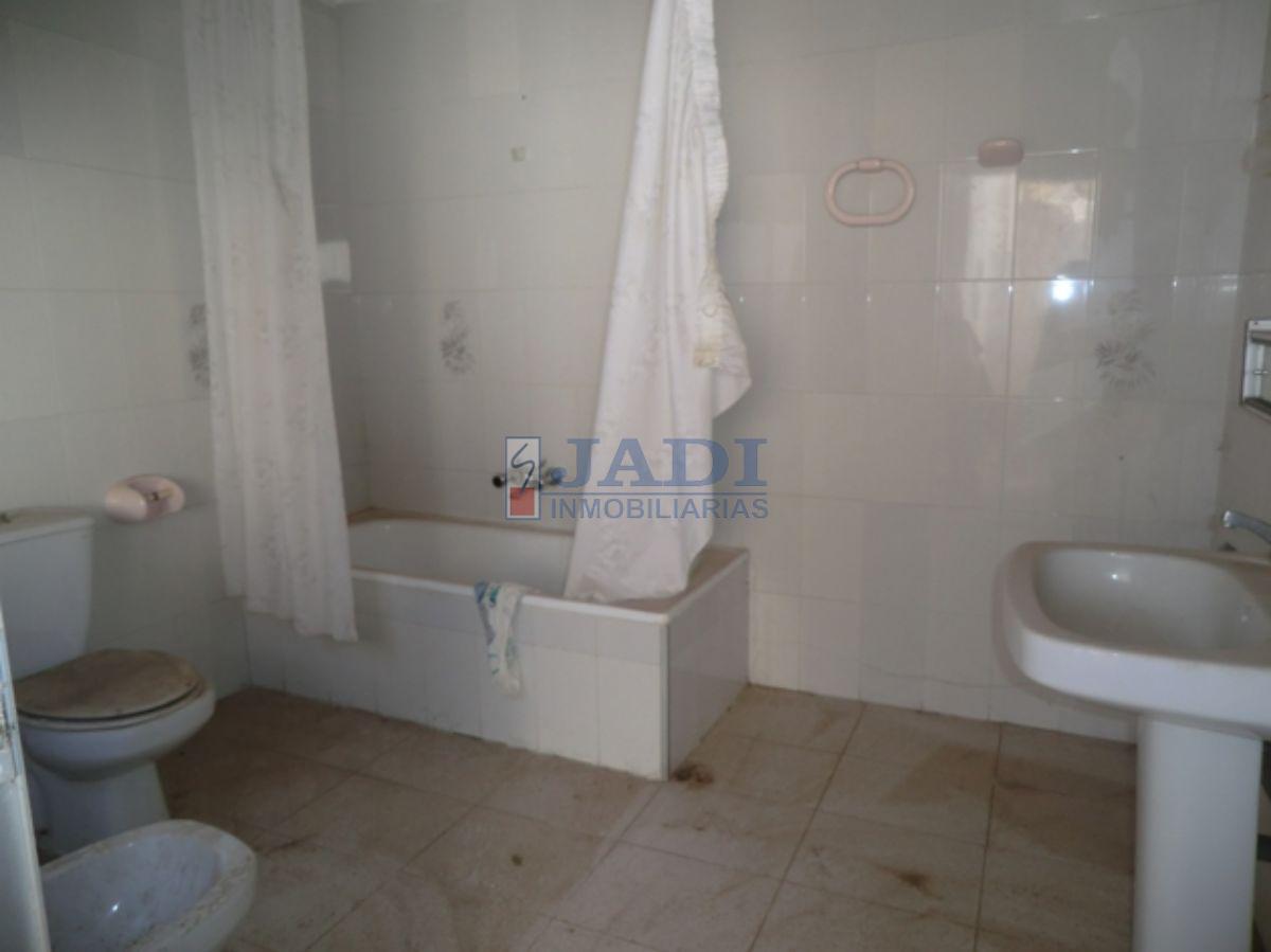 For sale of house in Valdepeñas