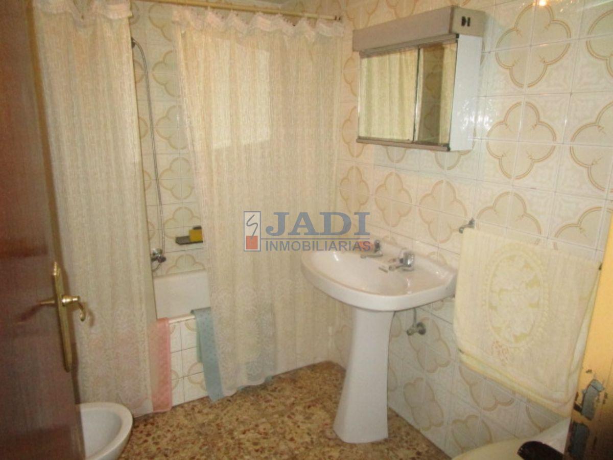 Venta de casa en Valdepeñas