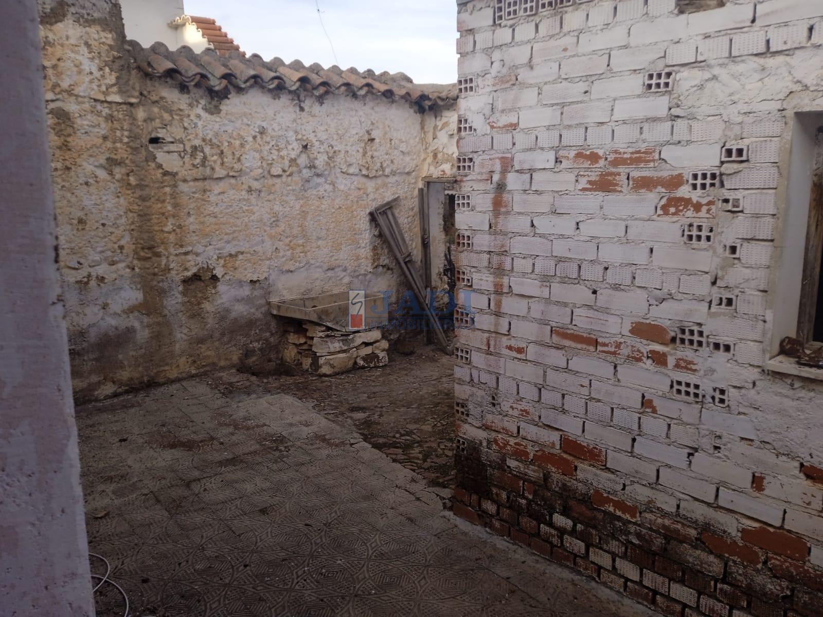 For sale of house in Viso del Marqués