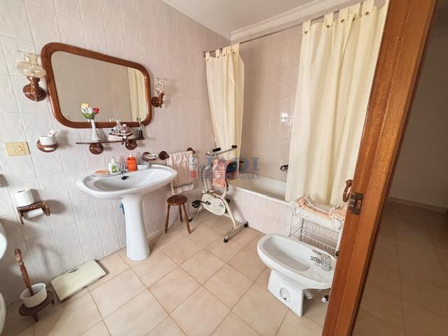 Venta de casa en Valdepeñas