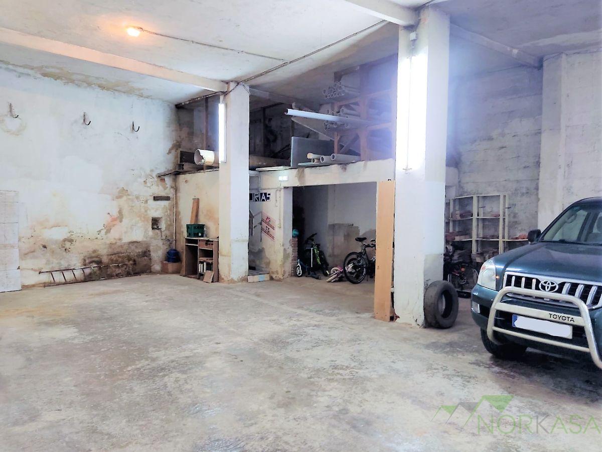 For rent of commercial in Oviedo