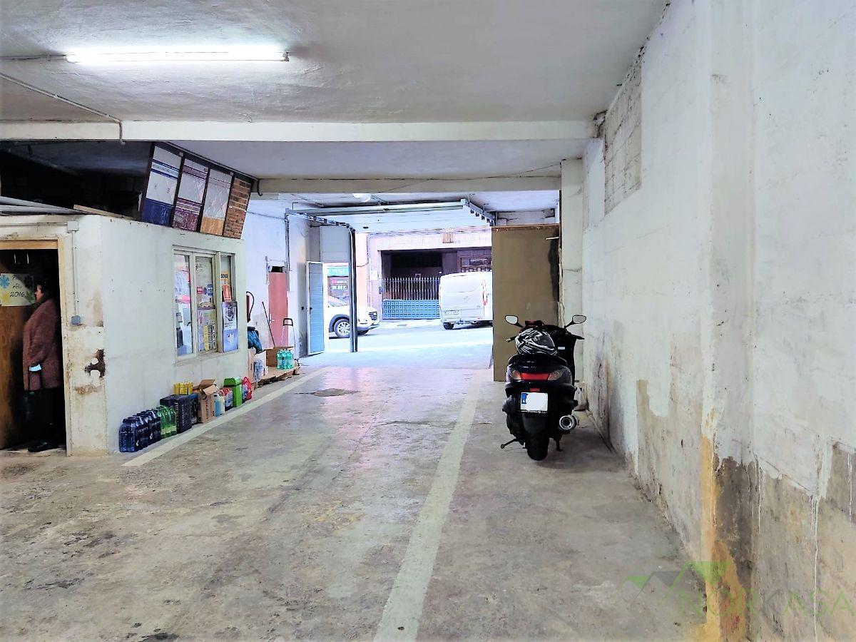 For rent of commercial in Oviedo