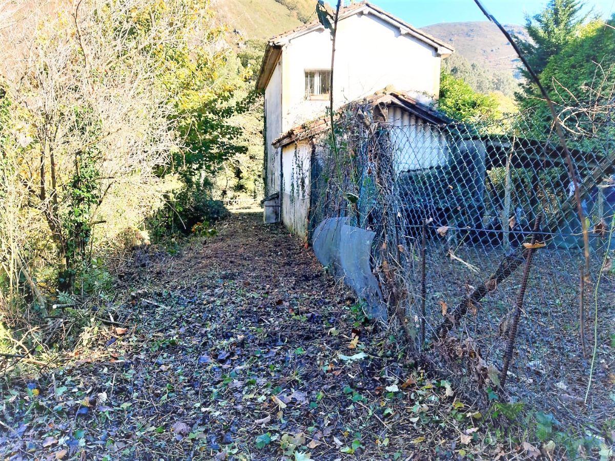 Venta de casa en Belmonte de Miranda